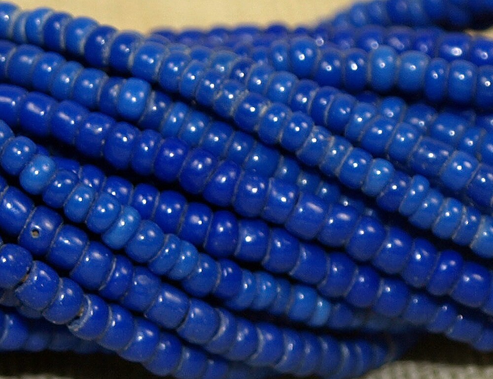 希少！  アンティーク  ガラスビーズ アンティーク 14º 不透明ブルー シードビーズ - Etsy 日本