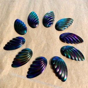 10 Vintage Iris Wing-Shape Sequins