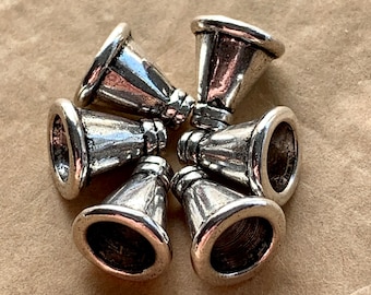 3 paar zilveren kegels