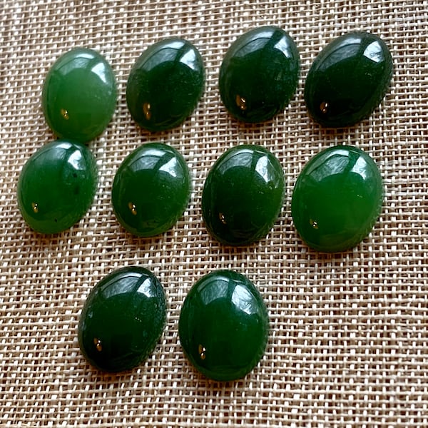 10 Vintage Taiwan Jade Cabs, 8 x 10mm