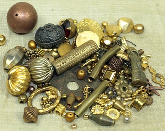 Grab Bag de cuivre et laiton perles métalliques, pendentifs et résultats. MIX4041