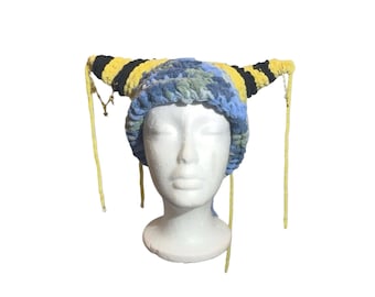 Bumble Blue Striped Horn Hat