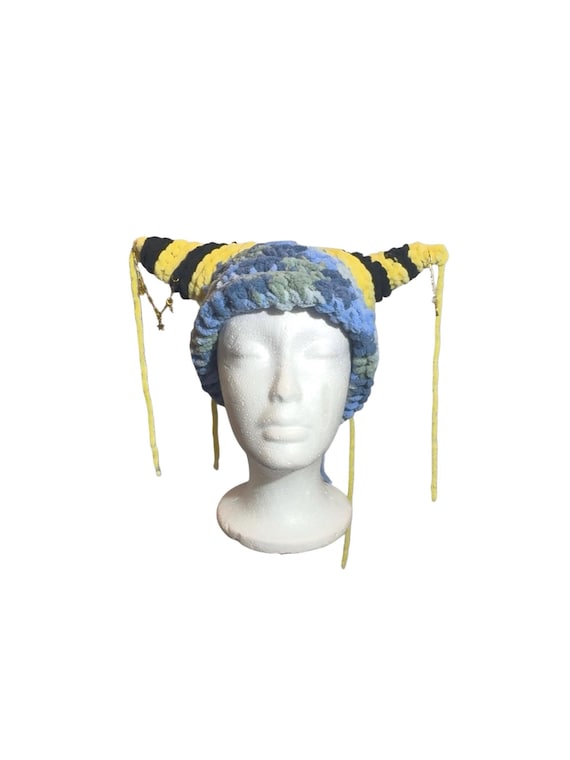 Bumble Blue Striped Horn Hat
