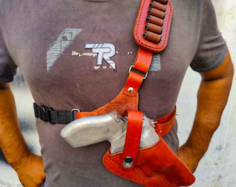 Läderhölster för revolver av typen Colt Anaconda med kulöglor i Alaskan-stil.