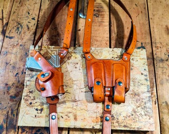 Beretta Leather Vertical Roto Shoulder Holster with Double Carry Magazine Pouch