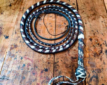 Multi Color Känguru Leder Bullwhip mit gratis Peitsche Halter und Extra Crackers, 4 ft bis 12 ft, 12/16 Plait Indiana Jones Bullwhip