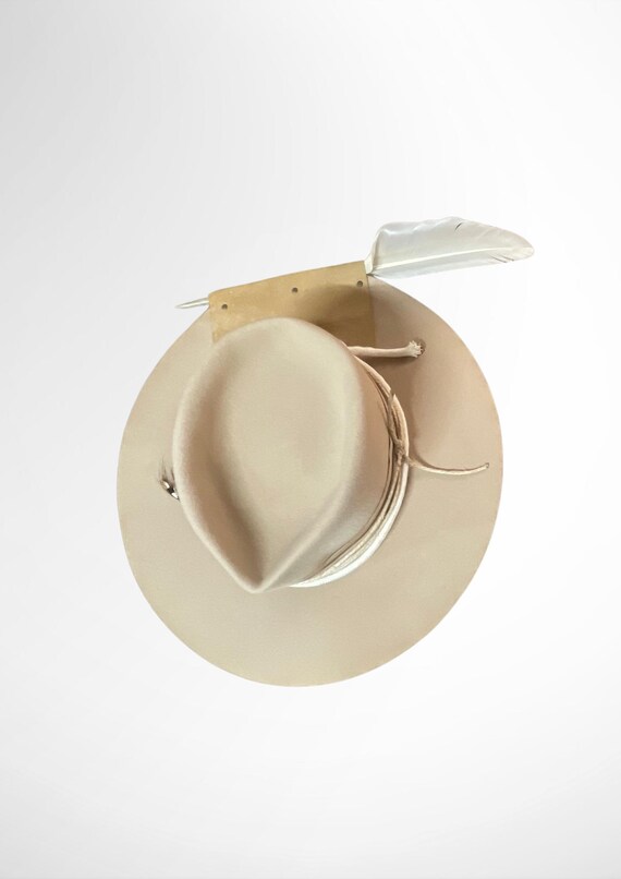 Legend of the Hat 002