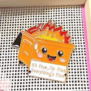 Dumpster Fire Needle Minder | Everything is Fine needle magnet afbeelding 5