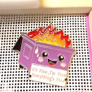Dumpster Fire Needle Minder | Everything is Fine needle magnet afbeelding 3