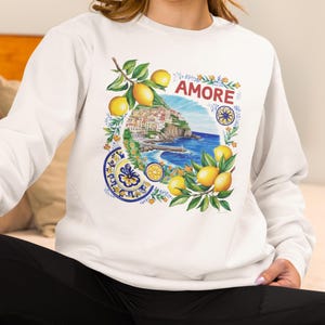 Sweatshirt Italian Riviera Lemons, Amore, La dolce Vita - Amalfi Coast Style Unisex Italy Souvenir, Italy Crewneck Sweatshirt, Lemon Graphic