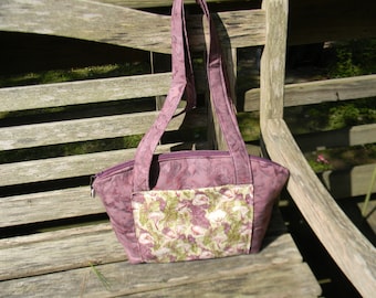 Plum Calla Lillies Handbag with Zipper Closure