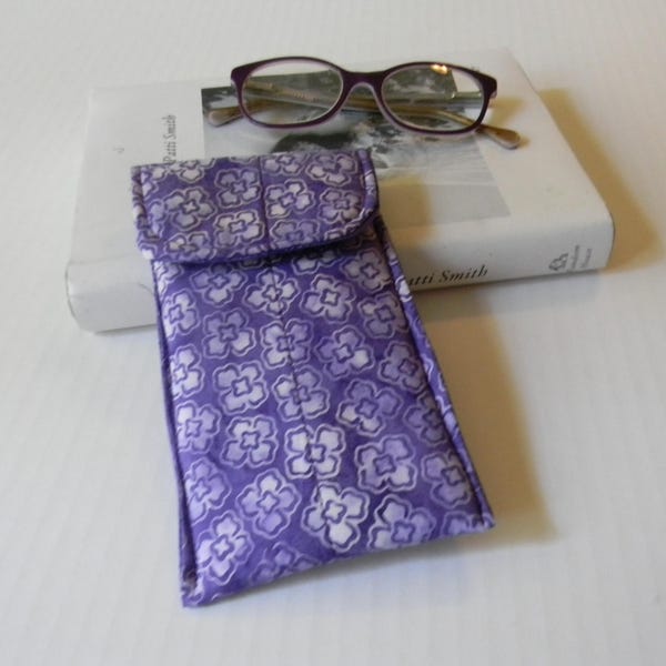 Lavender Batik Eyeglasses Case