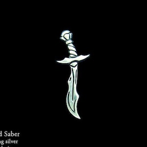 Pin de solapa con sable y espada Pin de espada de fantasía de plata esterlina