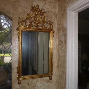 Vintage Stunning Italian Florentine Romantic Rococo Carved Gilt Wood Love Birds Hall Mirror 44&quot; Luxe Brocante.
