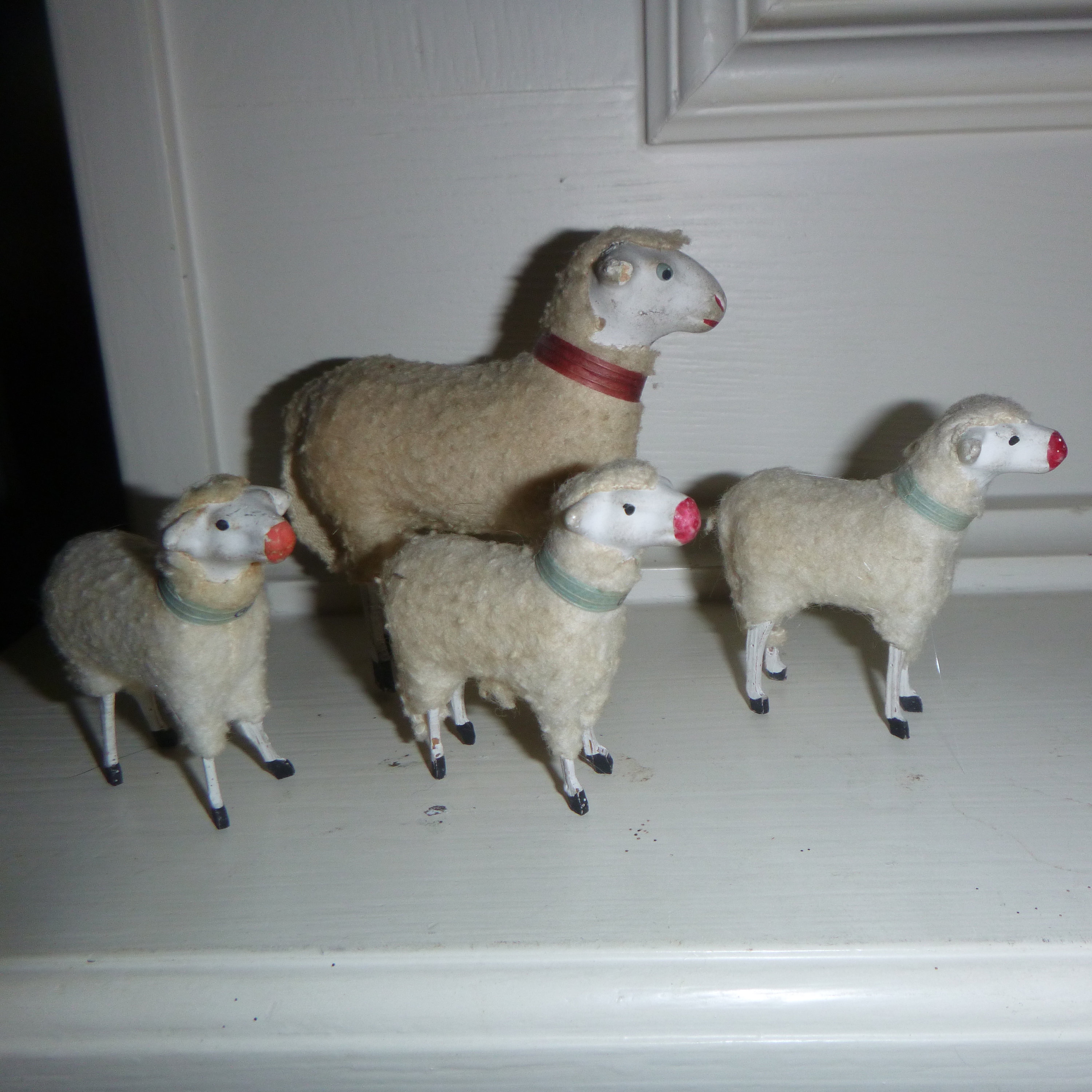 Vintage 4 Sweet German Putz Sheep/lambs. Mom and Babies Lot
