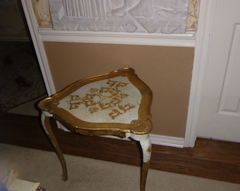 Vintage Italian Triangular Gold/Cream coloured Stylis Accent Table.