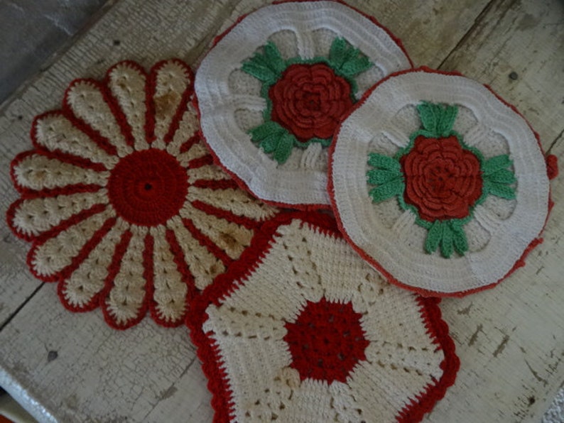 Vintage set 9 Hand Made Shabby Doilies Primitive Kitchen Hand Crocheted Pot Holders.Very Nice Brocante.