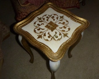 Vintage small Italian Florentine Nice Accent Table.