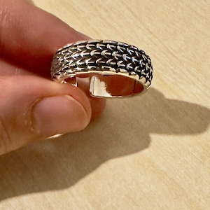 Silver Dragon Scale Ring | Gothic Armor-Inspired Band | Textured Scale Pattern | Viking Ring | Adjustable Unisex Ring | Cool Fantasy Jewelry