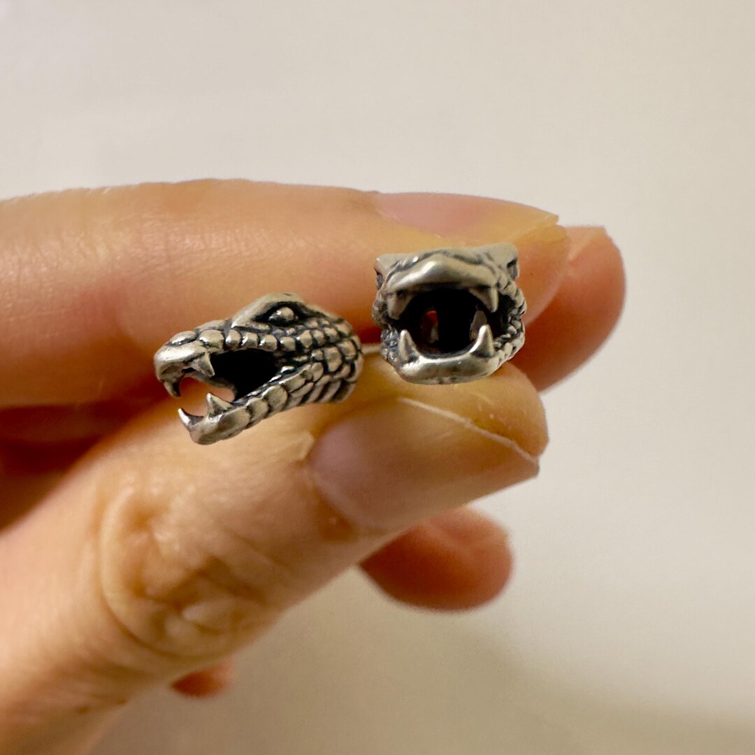 Edgy Snake Head Stud Earrings in Solid 925 Sterling Silver - Rebirth ...