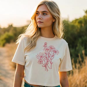 Vintage Floral Boxy Crop Top, Boho Line Art, Comfort Colors Boxy Tee, Womens Loose Fit Flower Shirt, Botanical Womens print tee