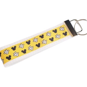 Disney Key Fob - FE Gift, Wristlet, Mickey Key Fob, Fish Extender ,Mickey Mouse