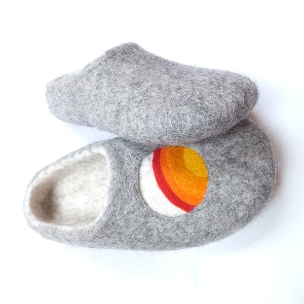 Ecologic wool slippers. Grey/White. SIZE 9.5US(10.1inch)/EU 41(25.7cm)