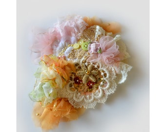 Natural wool felted brooch/pin