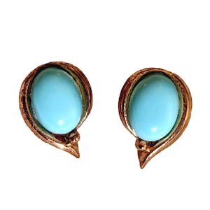 Vintage Trifari Faux Turquoise Clip Earrings