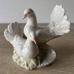 Porcelain pigeons figurine by Miquel Requena Spain, vintage spanish ceramic birds, love gift, collectible home decor