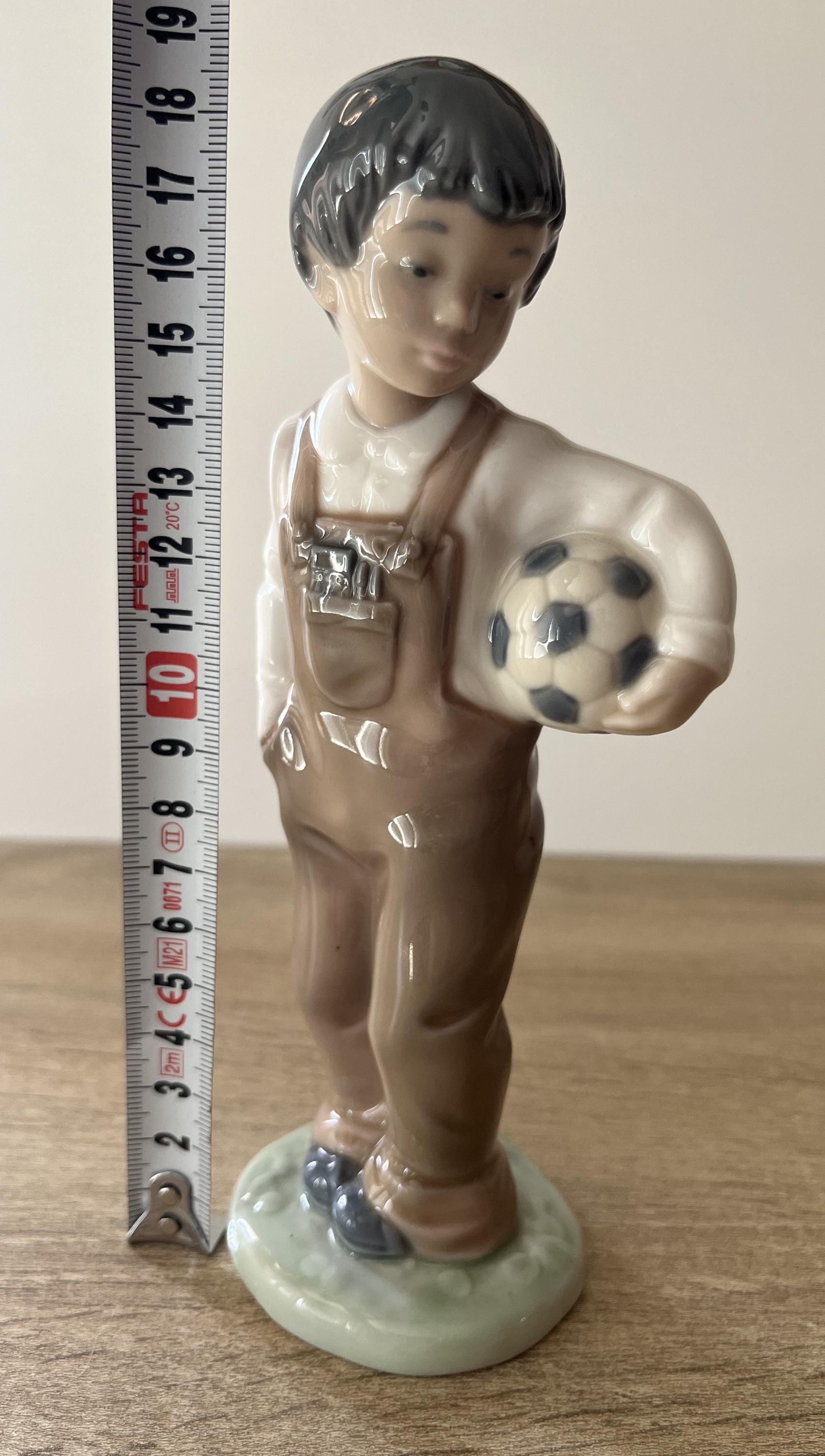 Vintage Lladro Porcelain Boy With Soccer Ball Figurine: NAO Daisa