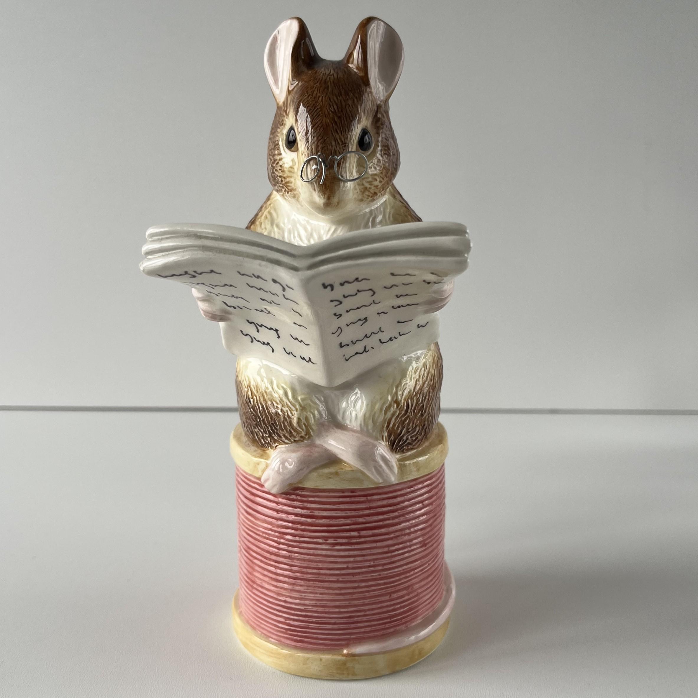 Vintage Beatrix Potter Tailor of Gloucester Coin Bank: 1998
