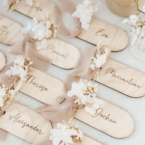Personalisierte Namensschilder aus Holz – Lasercut & Gravur – Minimalistisch, Modern für Hochzeitsgäste