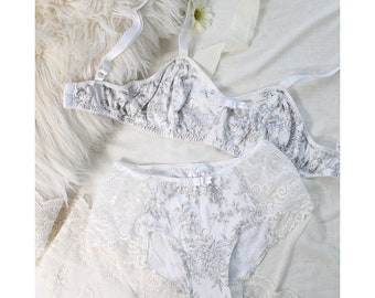 Clearance Floral Toile White and Beige Soft Bra and Hipster Panties with Lace Ready to Ship Size Small