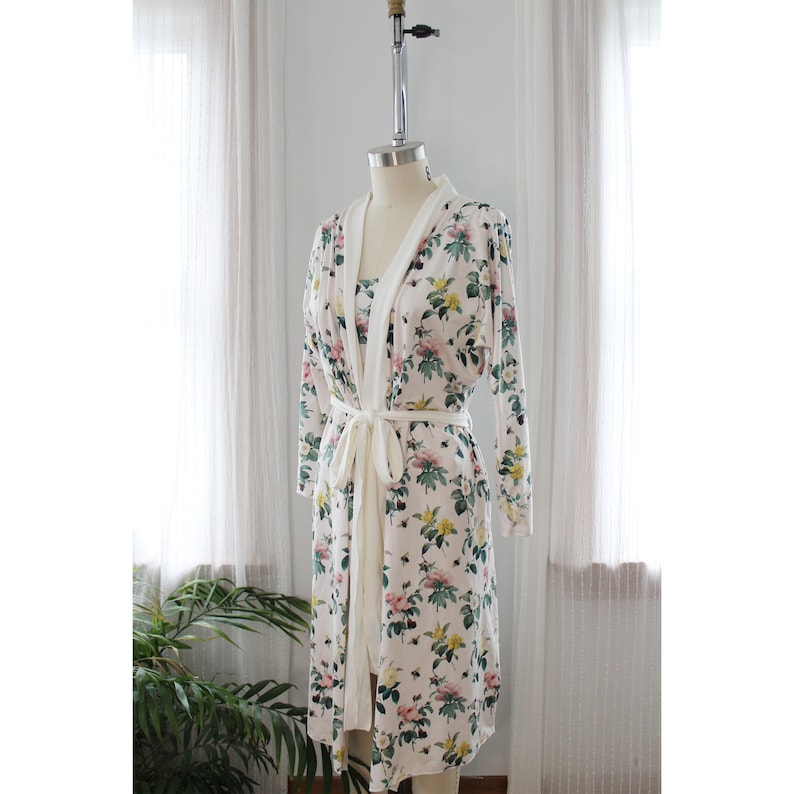 Beekeeper Robe Botanical Bee & Floral Kimono in Silk or Jersey Made in Canada image 4