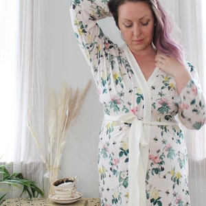 Beekeeper Robe Botanical Bee & Floral Kimono in Silk or Jersey Made in Canada image 5