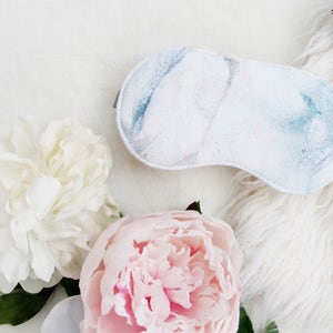 Cotton 'Marble' Sateen Sleep Mask in White Blue and Rose image 1