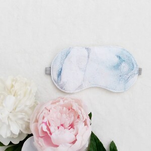 Cotton 'Marble' Sateen Sleep Mask in White Blue and Rose image 4