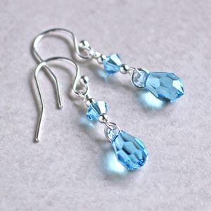 Pendientes de lágrima de cristal de aguamarina: plata de ley, piedra natal de marzo