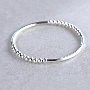 Bracelet extensible superposé en argent sterling ou plaqué argent