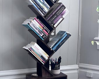 Estantería rústica de madera con forma de árbol: organizador de libros de 6 niveles