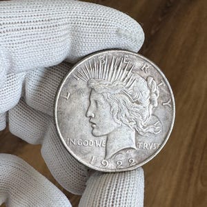 1 Peace Dollar 1922 USA Coin REPLICA Silver Plated