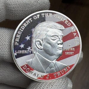 ドナルド・トランプ S/N 5000 トリプルイメージ シグネチャー