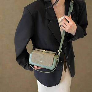 Damen Mini Quadratische Umhängetasche - Vegane Leder Schultertasche - Lässige Abendhandtasche - Minimalistische Tagestasche - Geschenk für Sie - Arbeitstasche
