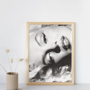 Vintage Wall Art – Black/ White Printable Poster, Old Hollywood Aesthetic, Retro Movie Star Download, Minimalist Decor Print, Marilyn Monroe