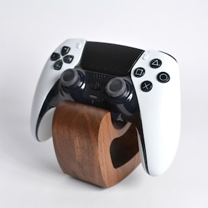 Hand-made wood PS5 Controller Stand – Kinetic Rocking Design, DualSense & Edge Compatible