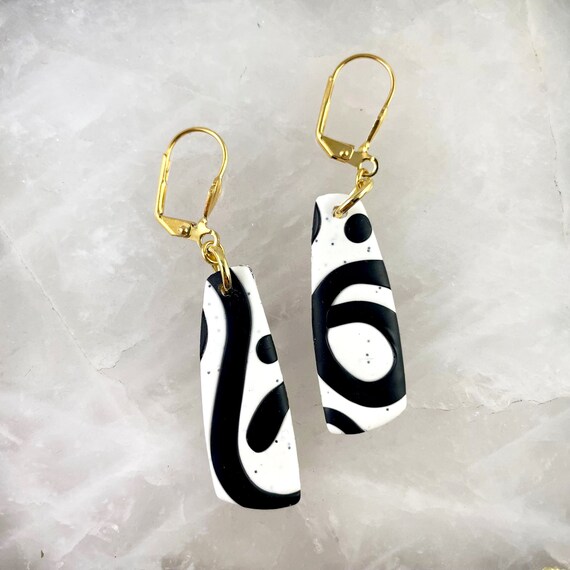 polymer geometric, white, black, long, classic earring, long earring, summer, polymer clay earring, les perles rares