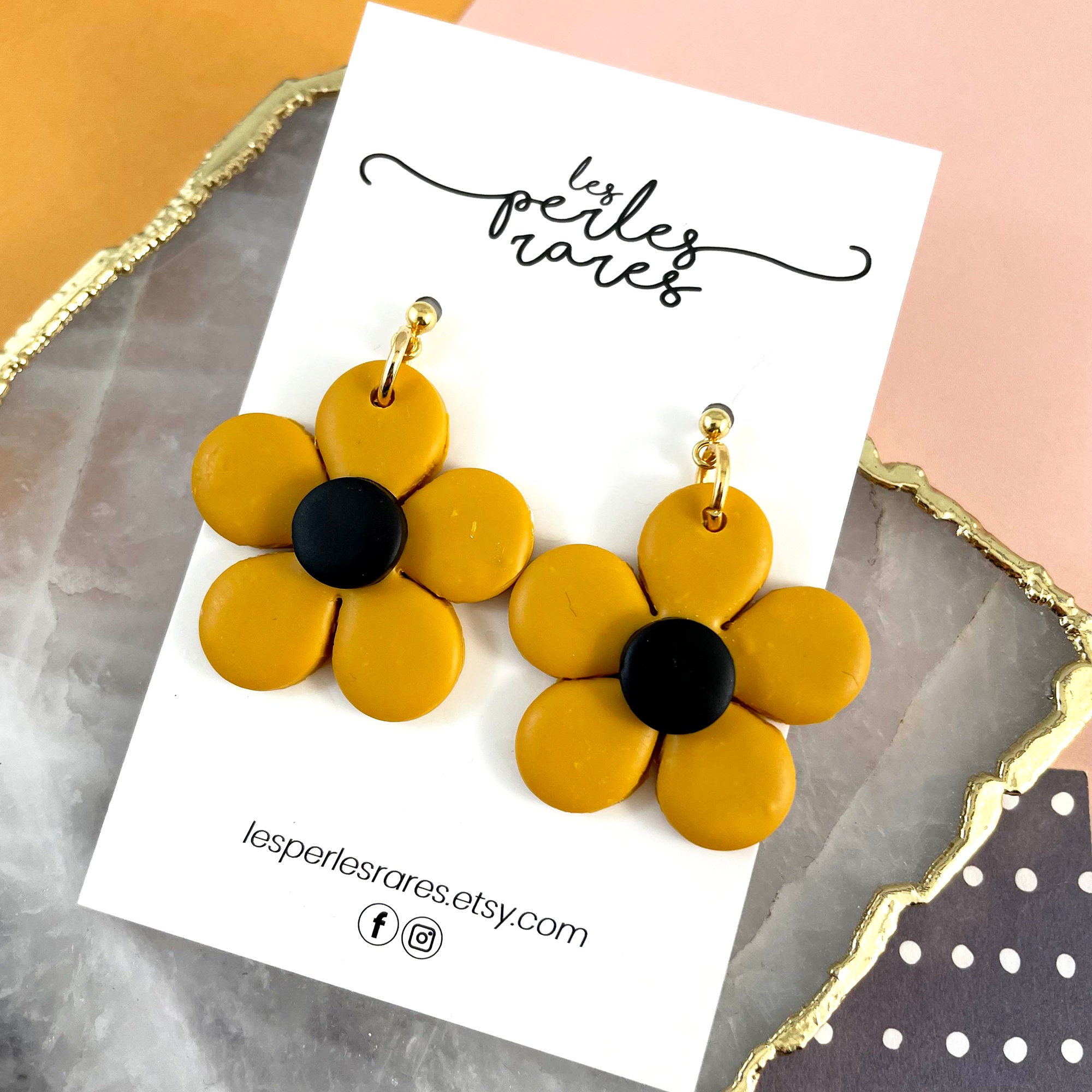 Yellow shop daisy earrings