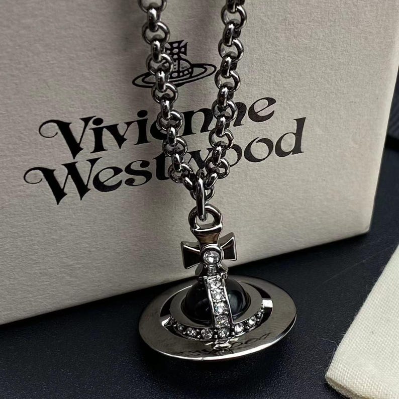 VIVIENNE WESTWOOD orb necklace