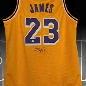LeBron James Signed Jersey. Lakers. Authenticated